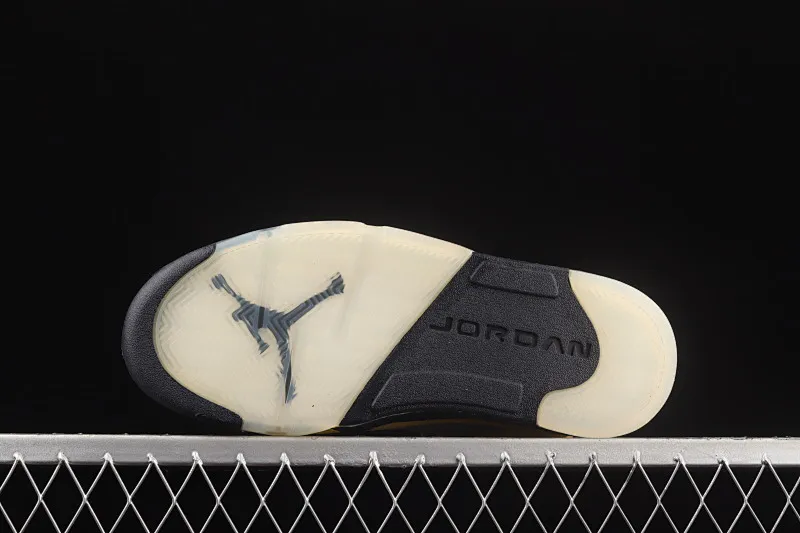 All categories Air Jordan Jordan series basketball shoes Air Jordan 5 Air Jordan 5 Retro SE AJ5 Joe 5 Michigan black and yellow 3M reflective Tokyo limited edition CQ9541-704